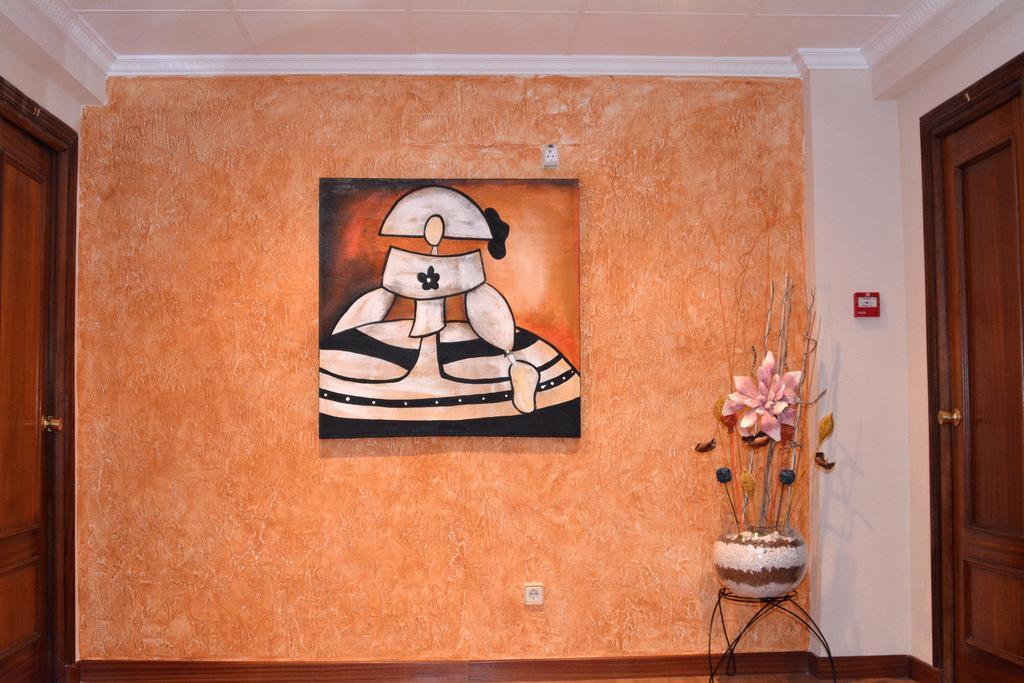 Villarejo de Salvanés Hostal Gastrobar Carmelo מראה חיצוני תמונה
