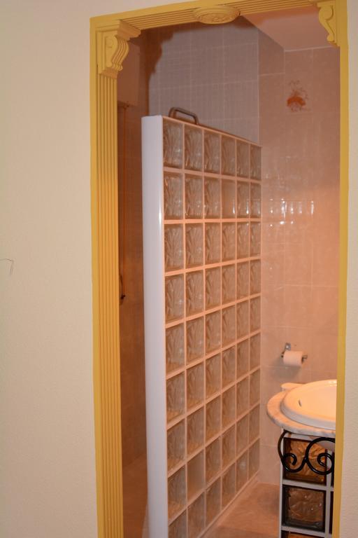 Villarejo de Salvanés Hostal Gastrobar Carmelo מראה חיצוני תמונה